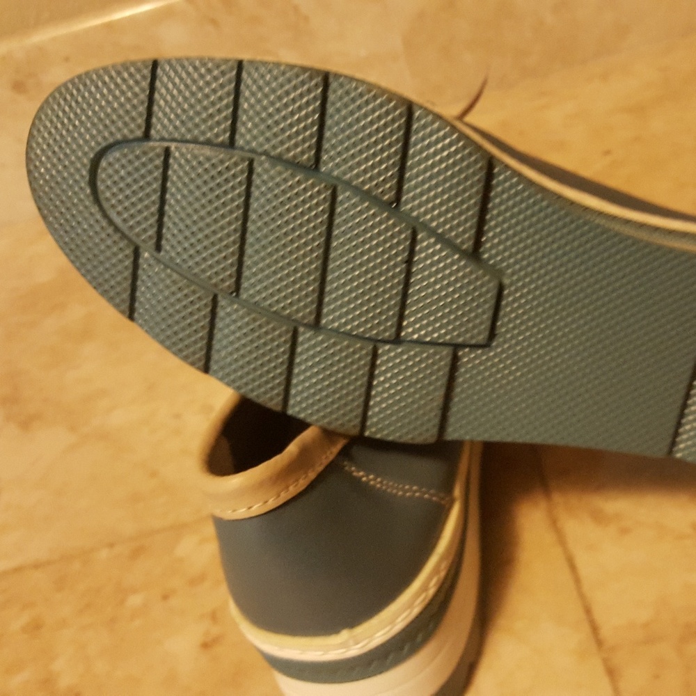 Blue Shoes - Picture 2 of 3